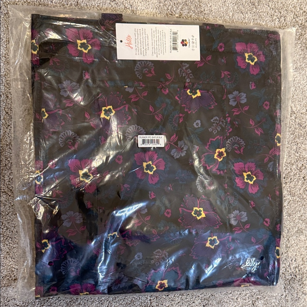 New. Lug. Runner boho floral black.